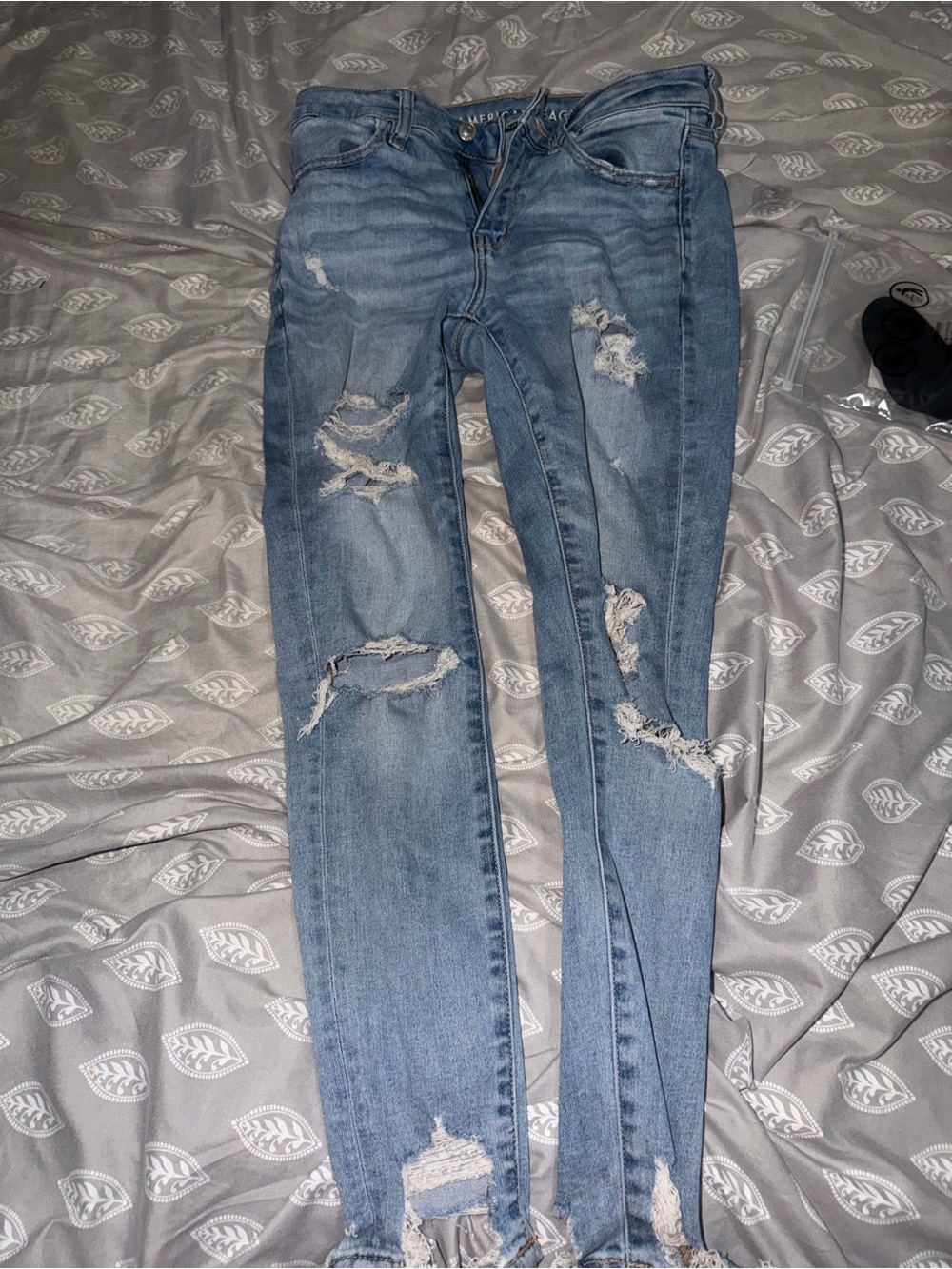 American Eagle Outfitters Light Blue Ripped Skinny Jeans